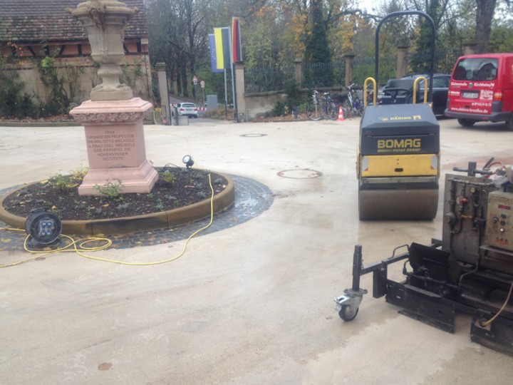 Reparatur farbiger Asphalt