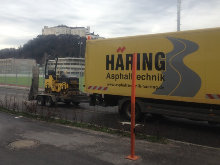 Reparatur farbiger Asphalt